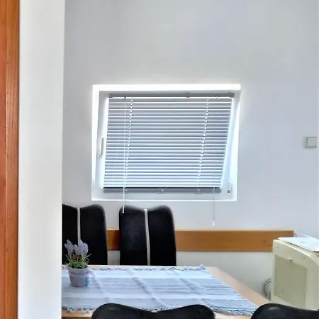 Kosec Apartment *