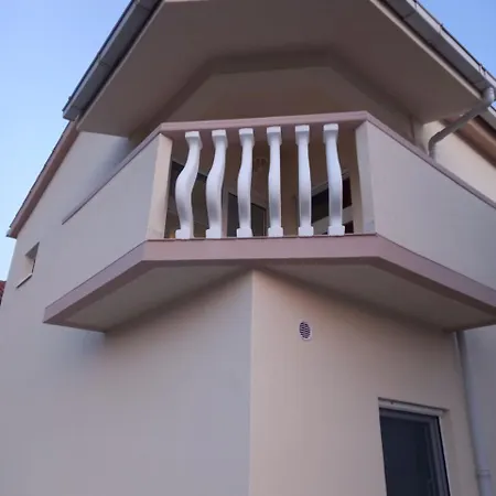 アパート Kosec *